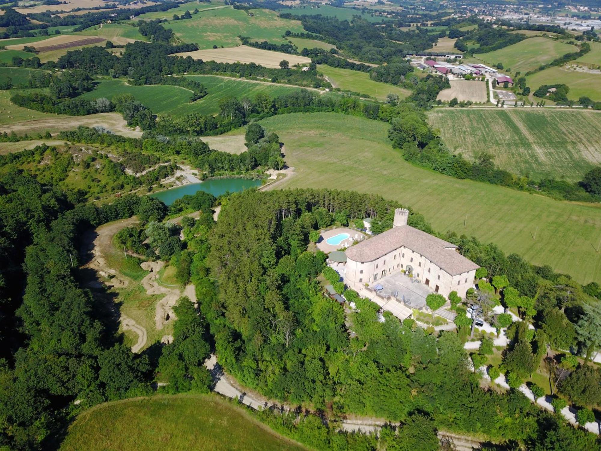 Villa Castello Di Baccaresca Branca Exterior foto